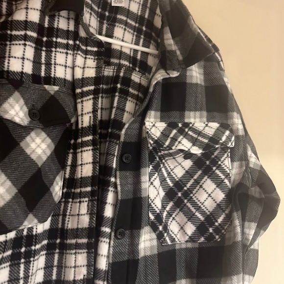 Flannel - Picture 1 of 3